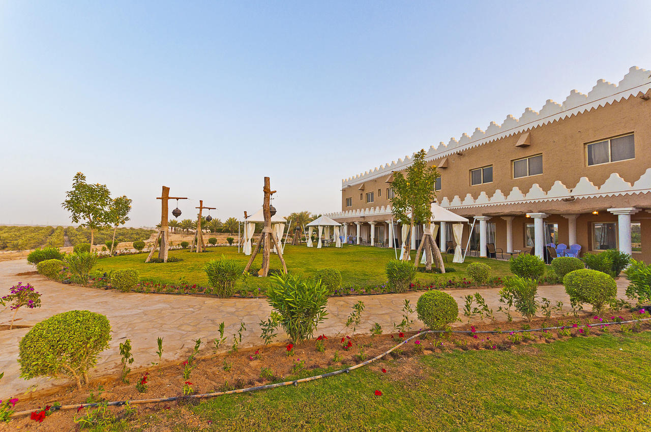 Al Malfa Resort Unaizah Luaran gambar