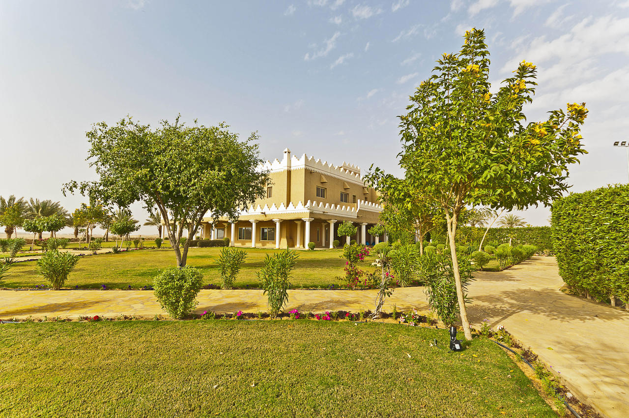 Al Malfa Resort Unaizah Luaran gambar